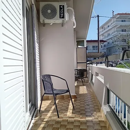 Dioni Of Rhodes Апартаменти
